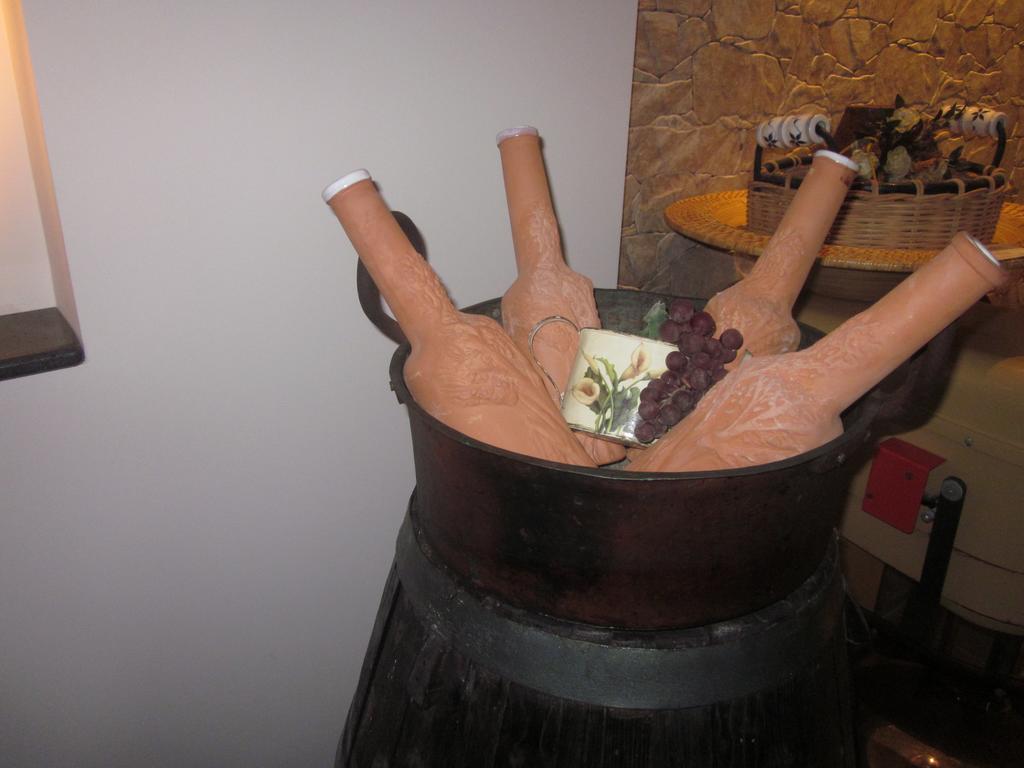 La Tavernetta Dell'Etna ザッフェラーナ・エトネーア エクステリア 写真